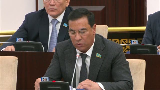 Сенатор Кузиев: На устаревших магистральных сетях теряется до 60% поливной воды смотреть онлайн