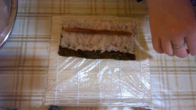 Суши, роллы три вида в домашних условиях. Рецепт и советы по приготовлению суш и роллов. смотреть онлайн