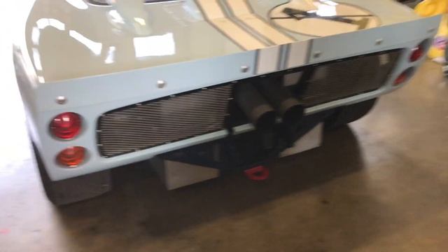 Car Review: 1966 Ford GT40 #1 смотреть онлайн