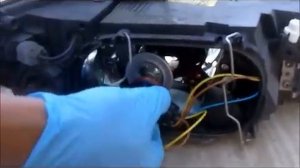 Volvo S40 V50 headlight low beam replacement