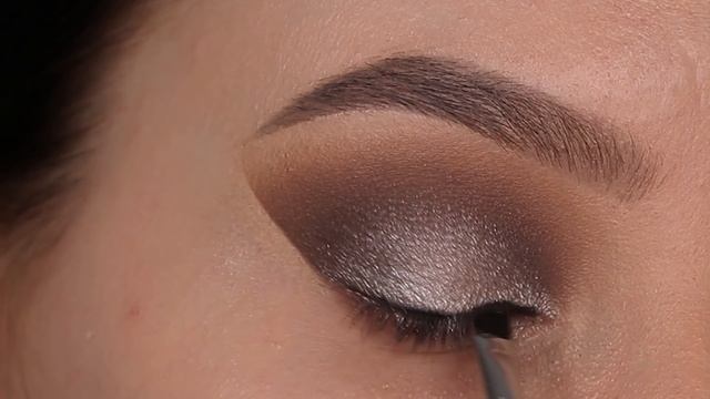 5 MINUTE Silver Smokey Eye Tutorial | $3,- palette ? смотреть онлайн