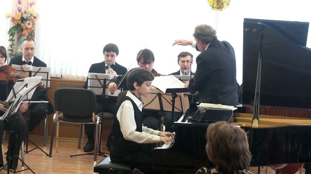 Ф.Мендельсон. Концерт для фортепиано №1 G-moll I ч. Исп.Георгий Абросов