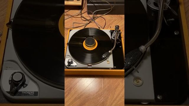 Thorens TD 124 Demo смотреть онлайн