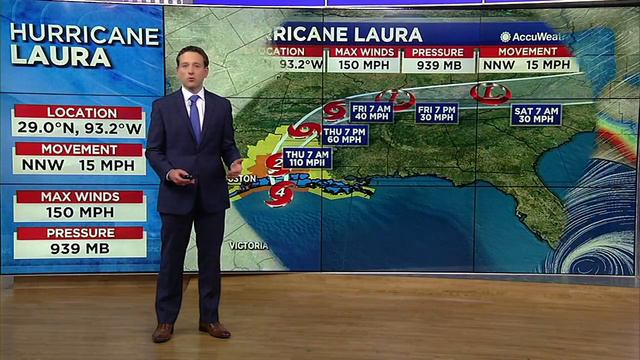 10:30 PM update on Hurricane Laura as it approaches Gulf Coast смотреть онлайн