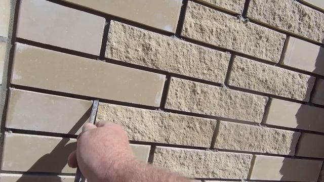 УЧИМСЯ ПРАВИЛЬНО РАСШИВАТЬ,РАСШИВКА КИРПИЧА,Как ложить кирпич скала,как ложить рваный кирпич, Ч-7 смотреть онлайн