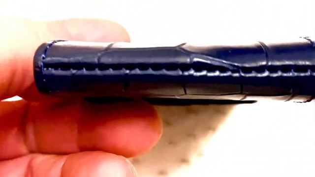 Футляр для телефона vertu constellation quest, из натуральной кожи.