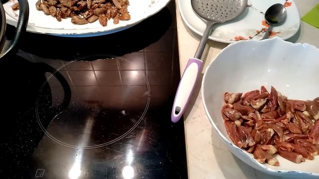 Куриные сердечки в остро-сладком соусе смотреть онлайн