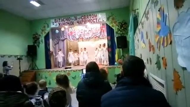 Лёгкий танец для МАМЫ смотреть онлайн