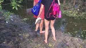 VLOG: КУПАЮСЬ В БОЛОТЕ