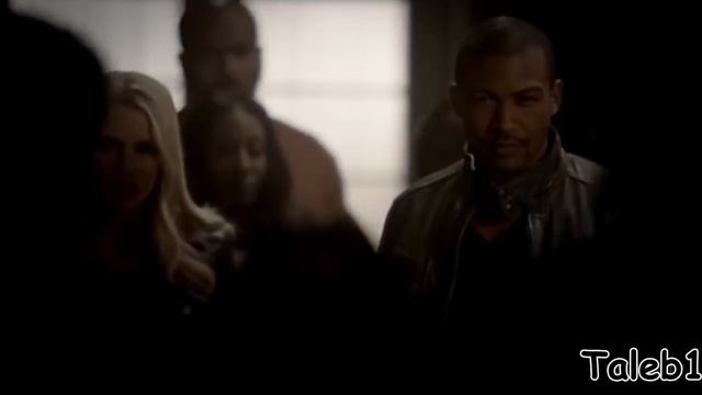 Первородные Лучшая драка Клаус Майклсон смотреть онлайн