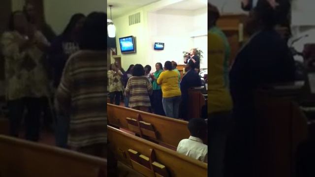 Bishop Ralph "Donnie" Graves & Refreshing Springs Choir смотреть онлайн