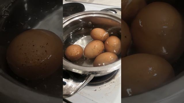 Как варить яйца лайфхак смотреть онлайн