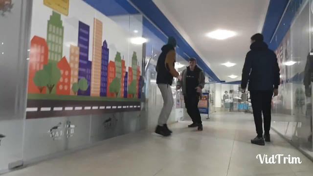 Отжали деньги у вышибалы смотреть онлайн