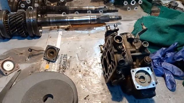 притёр поверхности ускорительного насоса карбюратора озон смотреть онлайн