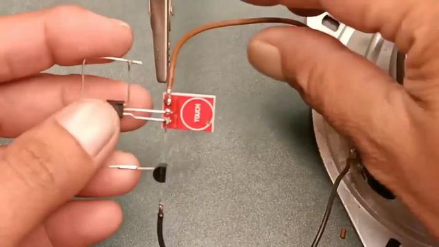 [NEW] TOP 4 ELECTRONIC PROJECTS WITH TRANSISTOR TTC5200, 2SA1494, BD140, TTP225, BT66 & LDR смотреть онлайн