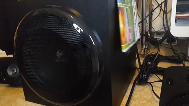 2x logitech z906 bass test смотреть онлайн