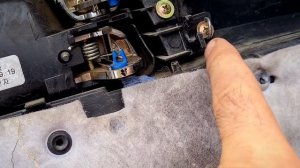 Ремонт крепления ручки открывания двери на SsangYong Actyon Sports