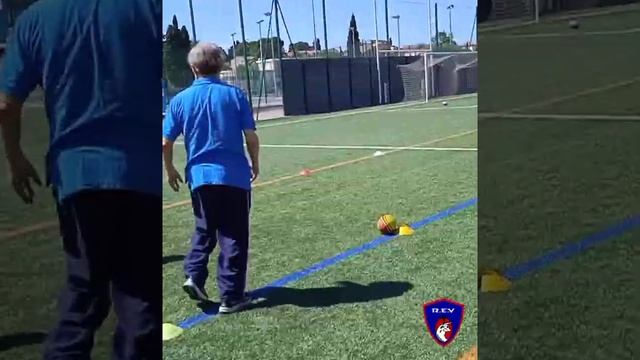 Entraînement M8-M10 de l'école de rugby du REV смотреть онлайн
