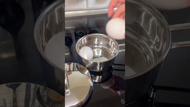 Лучший помощник на кухне! Мама и бабушка будут в восторге! Ковш для варки яиц. Яйцеварка смотреть онлайн