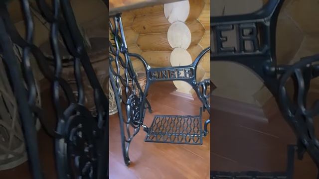 Стол-консоль со станиной Зингер смотреть онлайн