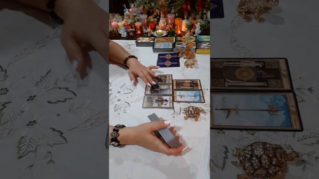 ЧТО ОН ДУМАЕТ ОБО МНЕ? ЧТО ОН ГОВОРИТ ОБО МНЕ? ТАРО! На 3-и позиции! смотреть онлайн