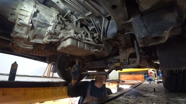 Замена масла в АКПП Toyota Noah SR-50 Общий осмотр. Техническая часть. смотреть онлайн