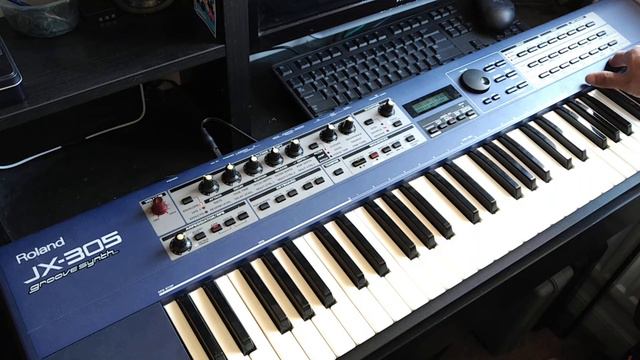 Roland JX-305 Franky Knuckles - Work Out Pattern смотреть онлайн