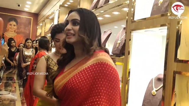 Honey Rose and Lakshmi Nakshathra at Al Lamah Gold and Diamonds смотреть онлайн