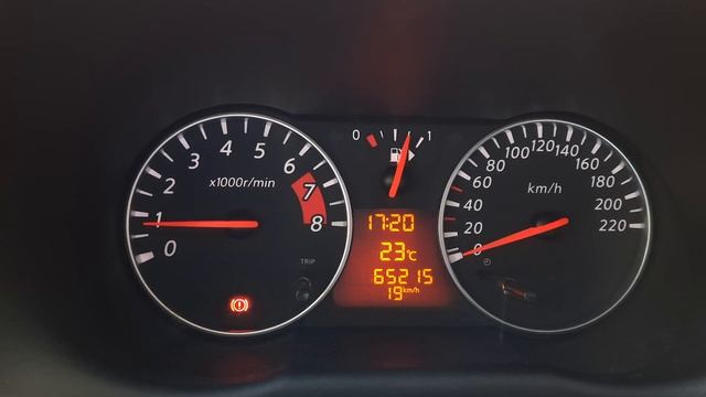 Nissan Note - Моргание "зелёного ключика" на приборной панели смотреть онлайн