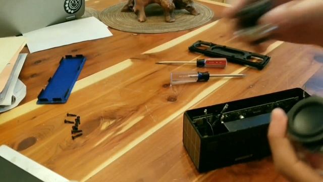 Sony SRS-X33 full Disassembly/Teardown Video! смотреть онлайн