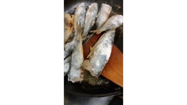 Выплаты урезают,что едим#беженцы