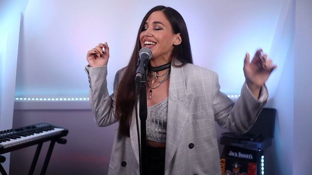 Måneskin - Beggin' ( Cover By Marcela )