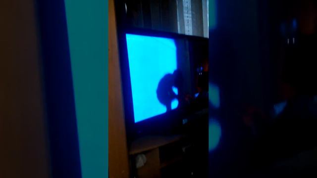 Следим за мамой смотреть онлайн