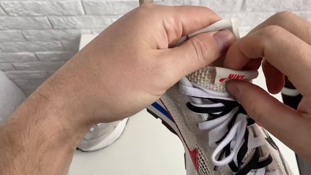 Кроссовки Sacai x Nike.После 4 месяцев личного использования. смотреть онлайн