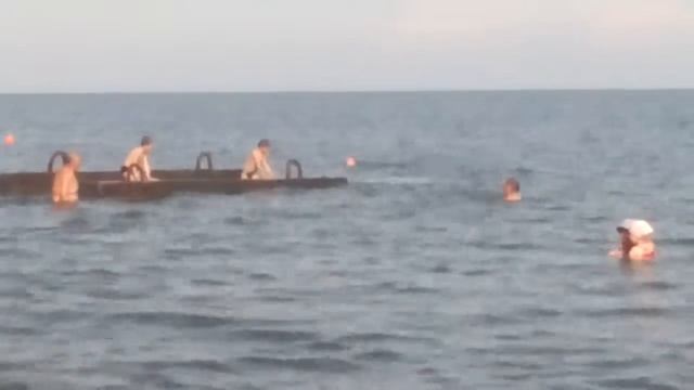 Тут я прыгал на море смотреть онлайн