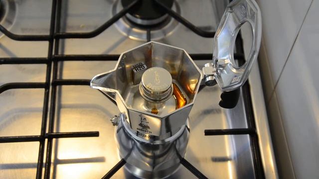 Brikka смотреть онлайн