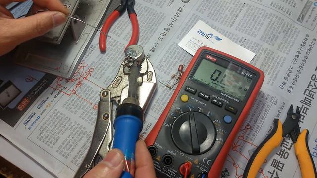 일렉기타 트레블 블리드 제작시 참고 동영상 1부입니다. смотреть онлайн