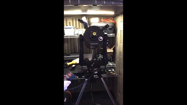 Meade LX200 Classic Handset Being Used To OperateTelescope смотреть онлайн