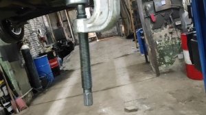 хёндай крета,как заменить шаровые не снимая рычаги!?