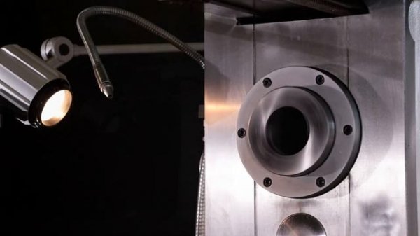 Универсальный фрезерный станок с УЦИ VISPROM FVV-210