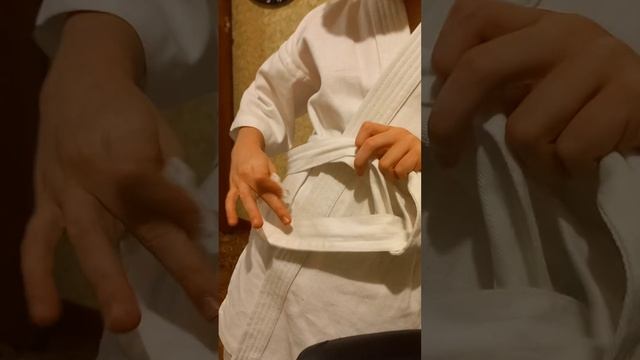 видео о том как завязывать пояс по каратэ смотреть онлайн