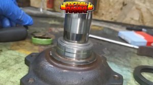 Ауди А4 Б5 замена сальника левой полуоси, левого шруса.