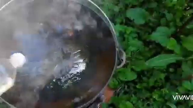 Шикарные куриные ножки в казане на костре! смотреть онлайн