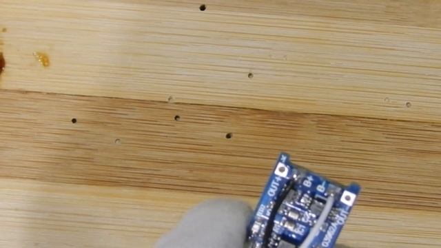 Зарядка любого аккумулятора с помощью универсальной платы и лягушки Самоделка смотреть онлайн