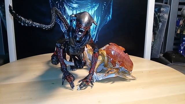 Trophy chase! Neca Night Cougar Alien & Panther Alien Kenner Tribute Review. смотреть онлайн