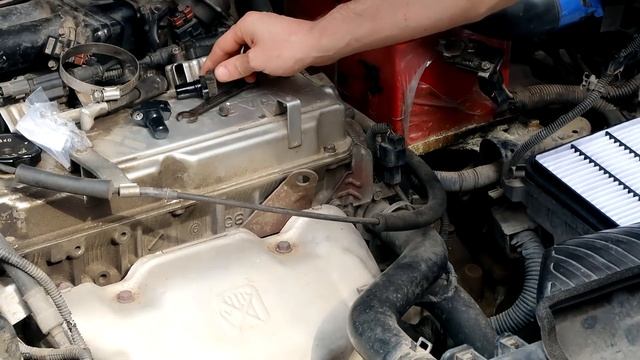 Замена датчика положения распредвала на дв. 4g64. Mitsubishi eclipse 3g. Не заводится на горячую смотреть онлайн