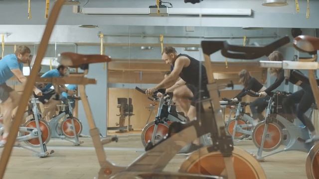 Elliptical Vs Exercise Bike; Which One Is Best For You? смотреть онлайн