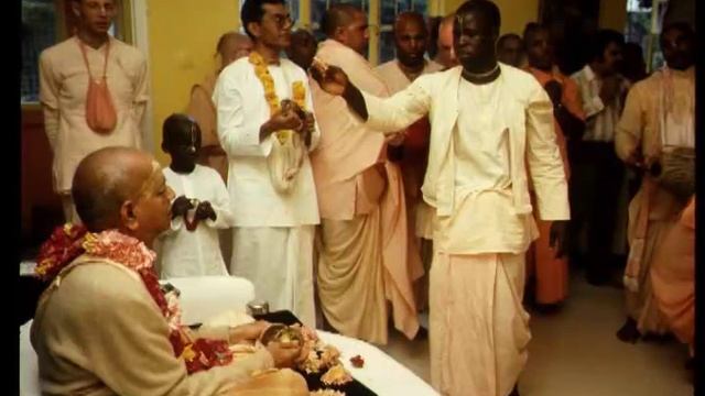 Sastra is not For the Loafer Class - Prabhupada 0464 смотреть онлайн