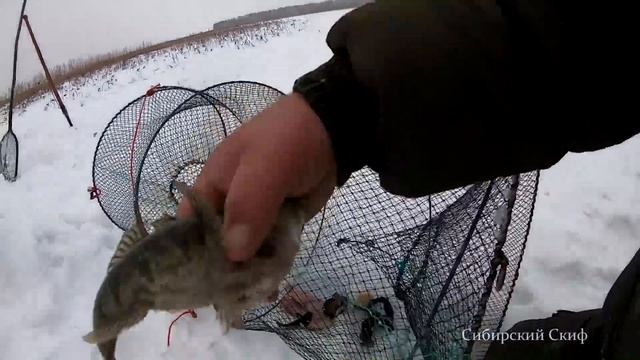 Рыболов на Реке