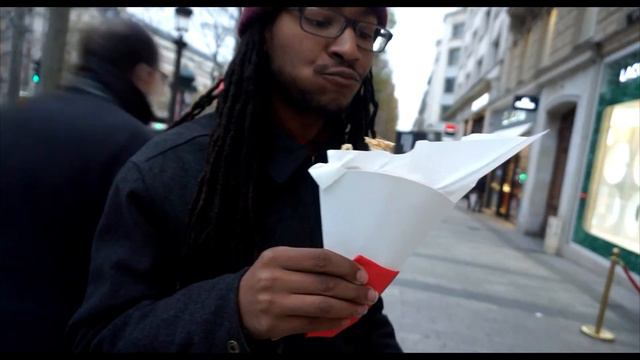 Christmas in Paris | Paris In A Day | BaeCation смотреть онлайн